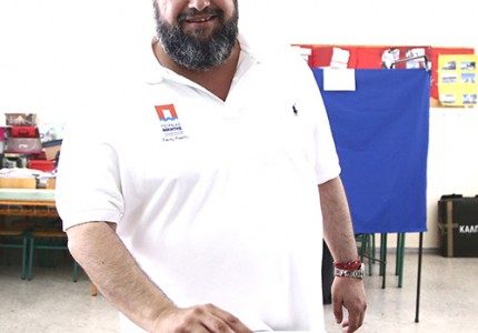 Άσκησε το εκλογικό του δικαίωμα ο Β. Μαρινάκης