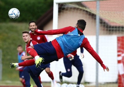 Το «αεροπλανικό» του Σουντανί! (Photos)