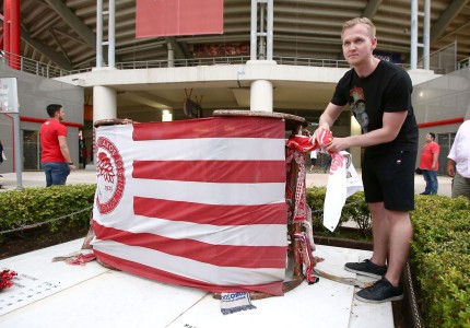 Τίμησαν τη μνήμη των θυμάτων της Θύρας 7 (photos)