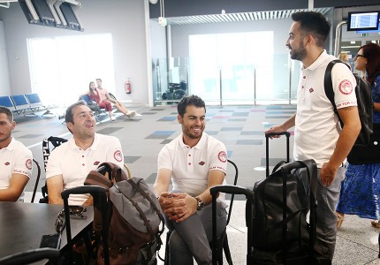 Εικόνες από την αναχώρηση για Πράγα
