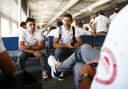 Εικόνες από την αναχώρηση για Πράγα