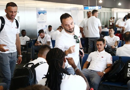 Εικόνες από την αναχώρηση για Πράγα