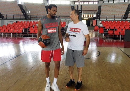 Η «ερυθρόλευκη» ημέρα του Πάντερ (photos)