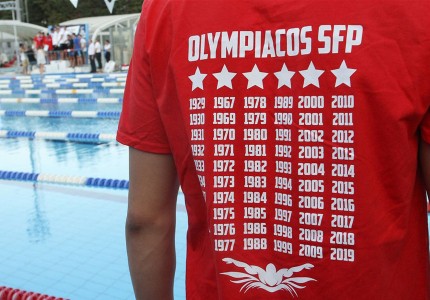 Αιώνιος και απόλυτος Αυτοκράτορας της πισίνας (photos)