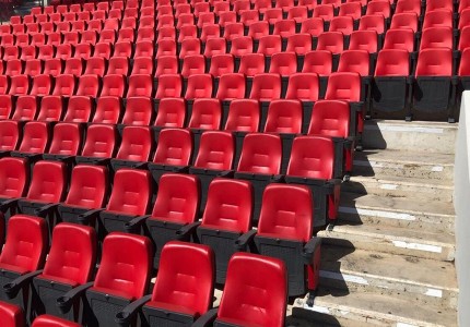 Σαν καινούργιος ο Ναός (photos)