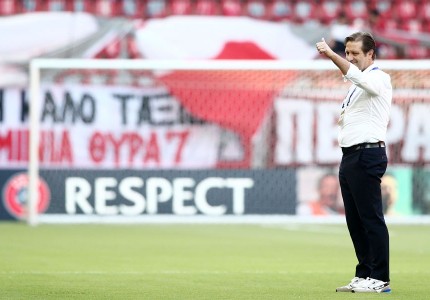 Στο γήπεδο ο Ολυμπιακός (photos)