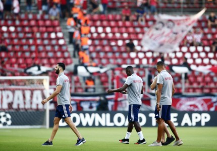 Στο γήπεδο ο Ολυμπιακός (photos)