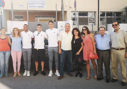 Μοίρασαν χαμόγελα (photos)