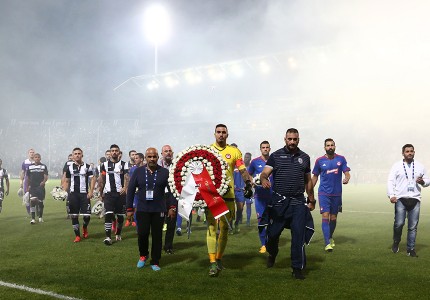 Σαν σήμερα, το ’15, το κατούρημα στην Τούμπα (photos, video)