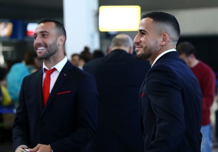 Εικόνες από την «ερυθρόλευκη» αναχώρηση