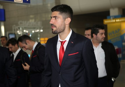 Εικόνες από την «ερυθρόλευκη» αναχώρηση