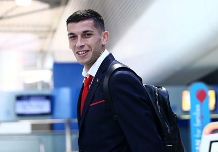 Εικόνες από την «ερυθρόλευκη» αναχώρηση