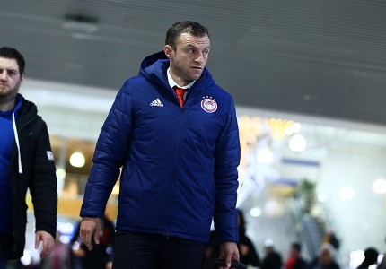 Εικόνες από την «ερυθρόλευκη» αναχώρηση