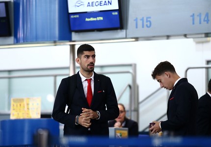 Εικόνες από την «ερυθρόλευκη» αναχώρηση