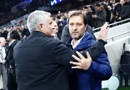 Η αγκαλιά Μαρτίνς-Μουρίνιο (photo)