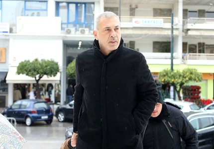 Με την ερυθρόλευκη σημαία το τελευταίο ταξίδι του Ηλία Ρωσίδη