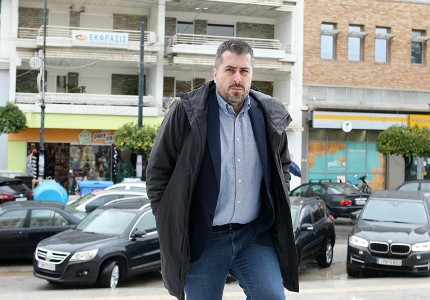 Με την ερυθρόλευκη σημαία το τελευταίο ταξίδι του Ηλία Ρωσίδη