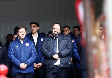 Μαζί και ο ηγέτης του Θρύλου (photos)