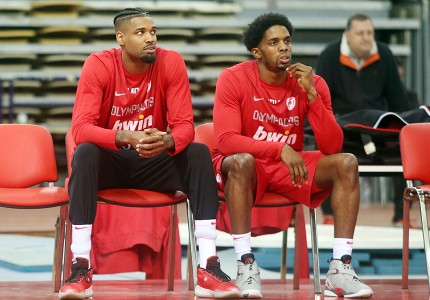 Του πάνε τα κόκκινα (photos)