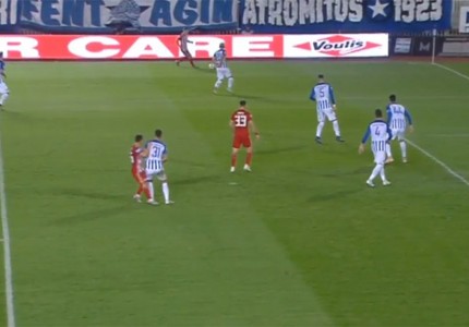 Ο... παικταράς Γιαννούλης, πατάει αντιπάλους και δίνει μπουνιές