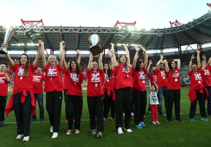 Οι κούπες (και οι φιέστες) είναι αμέτρητες! (photos)