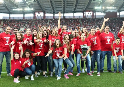 Οι κούπες (και οι φιέστες) είναι αμέτρητες! (photos)