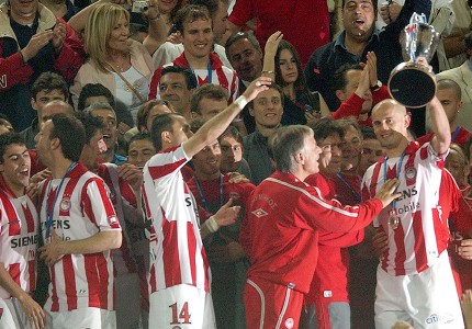 Πρωτάθλημα και Κύπελλο στον Ολυμπιακό (photos, videos)