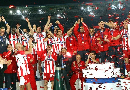 Γλέντι και 3άρα στην ΑΕΚ και κούπα! (photos, video)