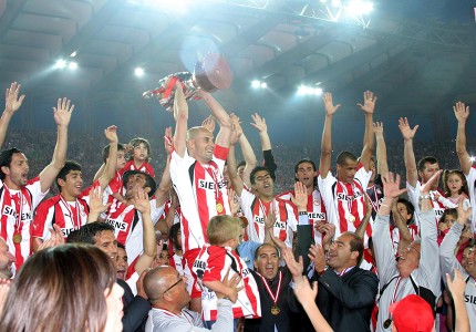 Φιέστα και με Μαραντόνα έχουμε! Γιατί έτσι γουστάρουμε!