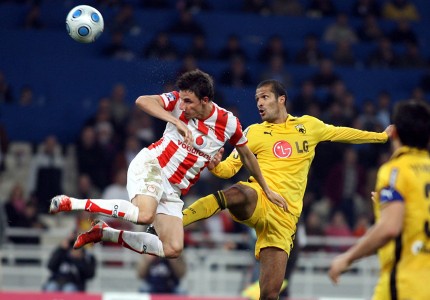 Με μαγκιά και τσαμπουκά, «ερυθρόλευκη» και αυτή η κούπα!