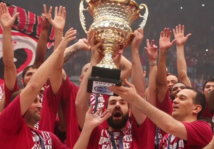 Μετά το ευρωπαϊκό, πήρε και το πρωτάθλημα (photos, video)