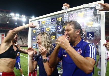 Αυτοί οργάνωσαν το μπουγέλο σε Μαρτίνς, Μαρίνα! (photos)