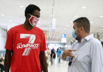 Έφτασε ο Ζαν Σαρλ (photos)