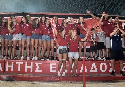 Αποθέωση από 500 άτομα στους πρωταθλητές! (photos+video)