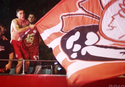 Μία φιέστα, όπως αρμόζει σε έναν Θρύλο! (video+photos)