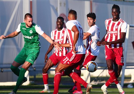 Εικόνες από το Ολυμπιακός-Ομόνοια