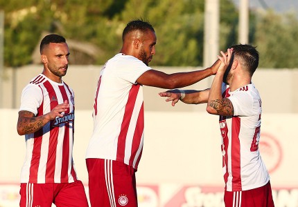 Εικόνες από το Ολυμπιακός-Ομόνοια