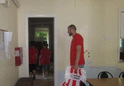 Οι συμβουλές και τα δώρα του Χαραλαμπόπουλου