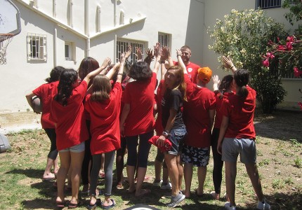 Οι συμβουλές και τα δώρα του Χαραλαμπόπουλου