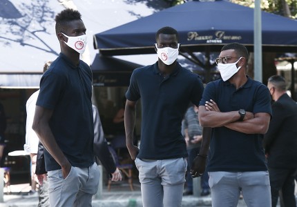 Με την ερυθρόλευκη σημαία το τελευταίο «αντίο» στον Σάββα Θεοδωρίδη