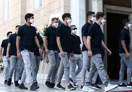 Με την ερυθρόλευκη σημαία το τελευταίο «αντίο» στον Σάββα Θεοδωρίδη