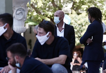 Με την ερυθρόλευκη σημαία το τελευταίο «αντίο» στον Σάββα Θεοδωρίδη