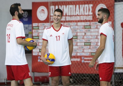 Με στόχο την επιστροφή στη φυσική του θέση (photos)