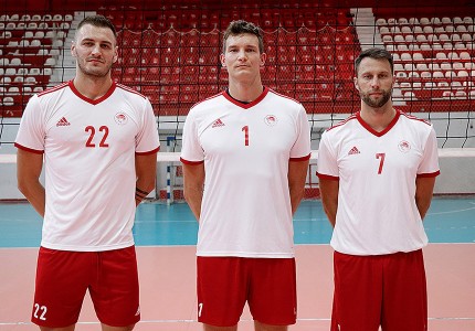 Με στόχο την επιστροφή στη φυσική του θέση (photos)