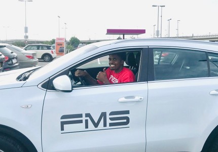 Παρέλαβαν τα αμάξια τους (photos)