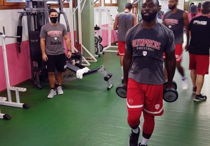 Ακόμη μια ημέρα με σκληρή δουλειά (photos)