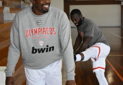 Ακόμη μια ημέρα με σκληρή δουλειά (photos)