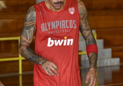 Συνέχεια στο παρκέ! (photos)