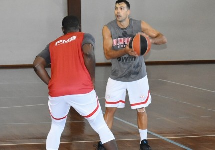 Συνέχεια στο παρκέ! (photos)