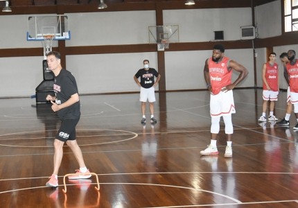 Συνέχεια στο παρκέ! (photos)